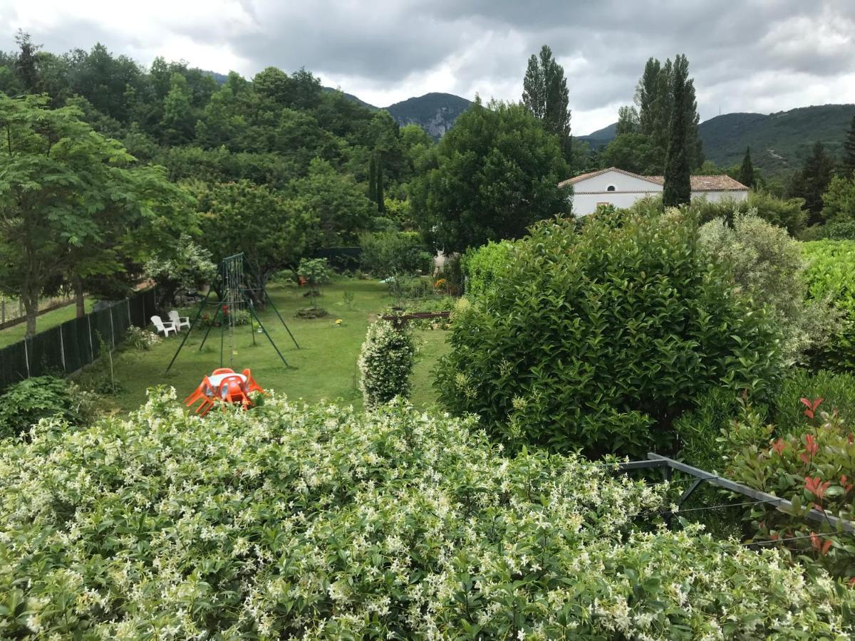 Chambre Et Salle De Bain Prive S'Ouvrant Sur Terrasse, Jardin Et Cuisine D'Ete กีญ็อง ภายนอก รูปภาพ
